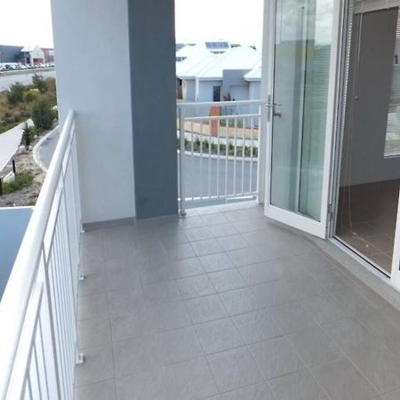 Modern Luxury 1 Bedroom Apartment - Walk To The Shops! Free Wifi Clarkson Εξωτερικό φωτογραφία